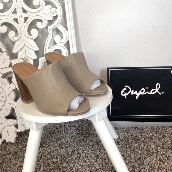 Dorcas mules Open/peep toed Heel Mule in taupe BRAND NEW IN BOX! - Picture 5 of 8